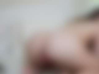 Live cam show with MonaPinky - Smoking on Milfs Live