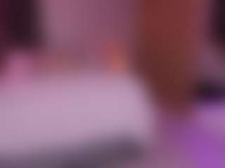 Live cam show with Viiolet-rosee - Moaning on Camming Site