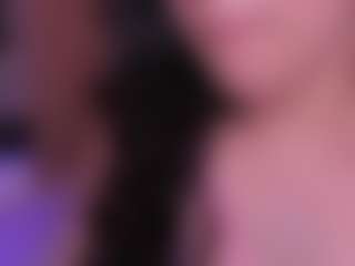Live cam show with Viiolet-rosee - Chubby on justonemore.cc