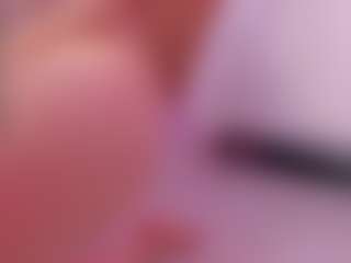 Live cam show with Viiolet-rosee - Chubby on SinfulBabes
