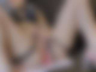 YourBurningWish MILF webcam performer live streaming