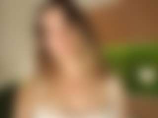 Live cam show with CatriceKniffin - Moaning on Camsoda
