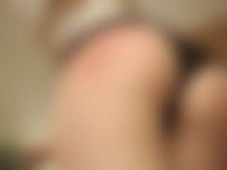 Live cam show with CatriceKniffin - Moaning on Camsoda