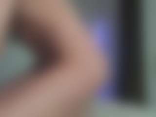 Breeze-see's Live Sex Cam Show