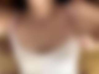 Live cam show with LilliamBeen - Spank Mature on Camsoda