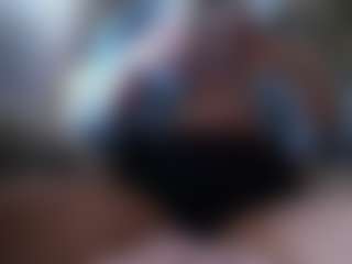 Live cam show with PopstarBarbie - Small Tits Mature on liverealitysex.com