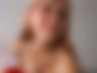 Live cam show with BreeCarse - Domination on Chatstar