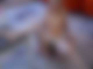 Live cam show with BreeCarse - Blue Eyes on xblisslive.com