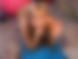 Live cam show with BreeCarse - Angel on dropp.cam