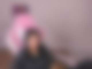 Show en direct avec Emily-Carterii - Thong sur Camsoda