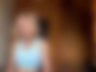 IdaOrban's Live Sex Cam Show