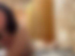Live cam show with LashonFilippides - Shower on Camsoda