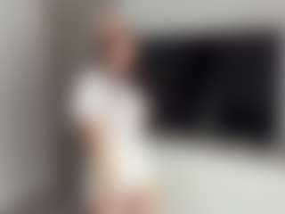 Live cam show with Marry - Oil on Camsoda