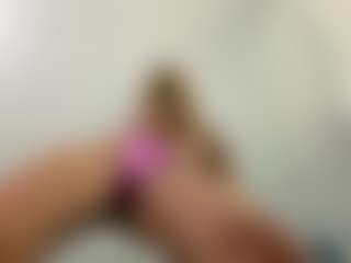 DiaEbrahimi's Live Sex Cam Show