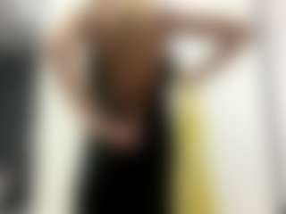 Live cam show with DiaEbrahimi - Body Massage on livesuperchat.net