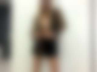 Live cam show with DiaEbrahimi - Blue Eyes on StripNow