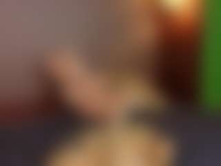 Live cam show with Lilly - Facial on CSO-WL