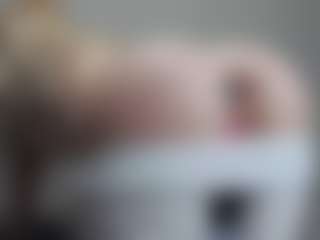 Live cam show with IceCraze - Short on studioflirtlive.com
