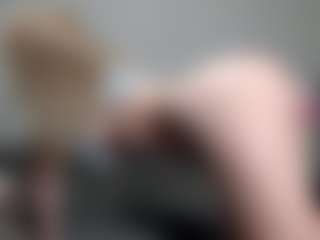 Live cam show with IceCraze - Short on crypto-cams