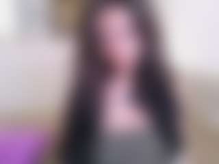 Live cam show with MavieLavie - Sporty on Camming Site