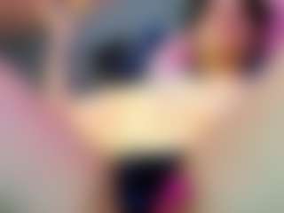 Live cam show with Maya-Garcia - Lesbian on Camming Site