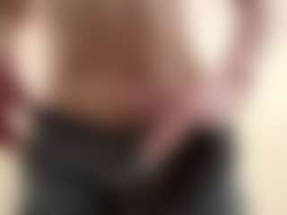 Live cam show with SolBenito - College Teen (18+) on Camming Site
