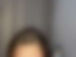 Spettacolo in cam dal vivo con SolBenito - Upskirt su Camsoda