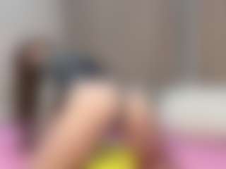 Live cam show with SolBenito - Flashing on Free Soda