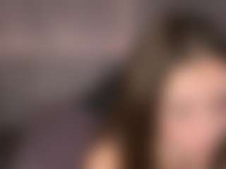 Live cam show with Sophia - Brown Hair on WildCum