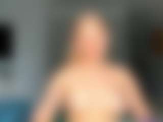 KeriPennel's Live Sex Cam Show
