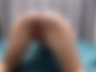 Live cam show with KeriPennel - Flashing on Taboo Cams XXX