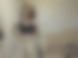 Live cam show with KirstinRobuck - Butt Plug on StripNow