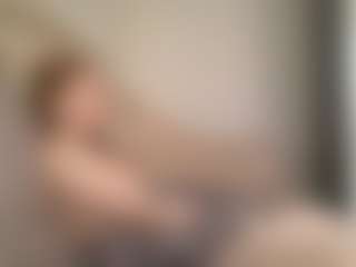 Live cam show with KirstinRobuck - Butt Plug on Soda Cam