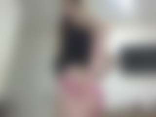 Live cam show with KirstinRobuck - Thin on Camsoda