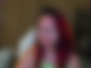 Live cam show with Marine-Vact - Moaning on luckytryst.com