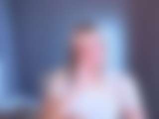 Live cam show with Soffa - Oil on Dare Cams