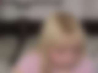 Live cam show with Soffa - Bedroom Blonde Hair on Dolls Live