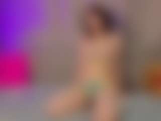 AlisaGlow's Live Sex Cam Show