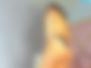 Live cam show with Angelasex18 - Tittyfuck on Instabang