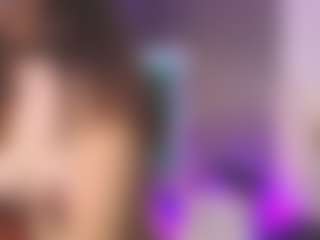 Live cam show with andrea-tay - Petite on CamwithHer