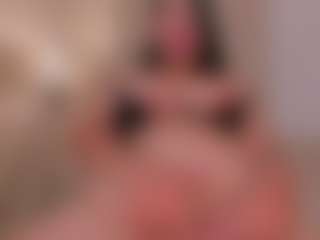 Live cam show with EmmaMonroeX - New Blowjob on Camsoda