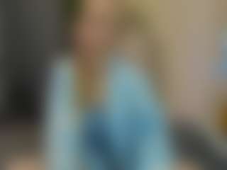 Live cam show with GlimmerSaffron - Spank on Camsoda