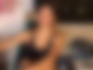 GoldenGoddess38's Live Sex Cam Show