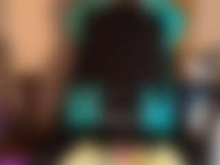 Live cam show with GoldenGoddess38 - Tittyfuck on Soda Cam