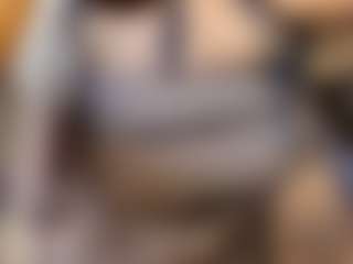 Live cam show with GoldenGoddess38 - Middle Aged on Big Tits
