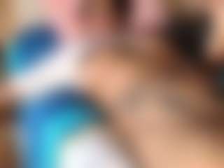 GoldenGoddess38's Live Sex Cam Show