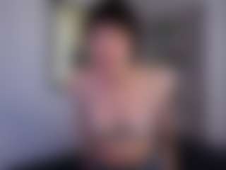 ImeldaSarault's Live Sex Cam Show