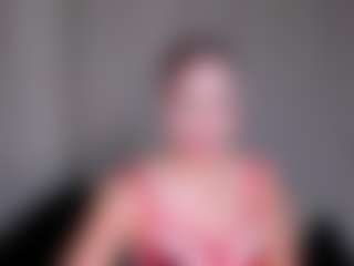 Live cam show with JuliaBanks - Teen (18+) on makecum.org