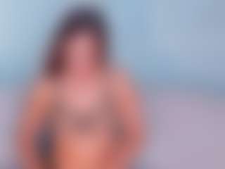 Live cam show with JuliaBanks - Average on Camsoda