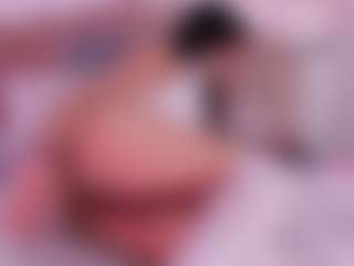 Live cam show with malaia-thompson - Orgasm on livesuperchat.net